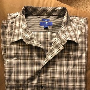 Men’s long sleeve dress shirt